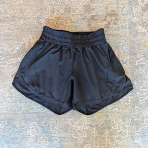 Lululemon Track That Mid-Rise 5” Shorts Black Size 6 Lined Running Athletic
